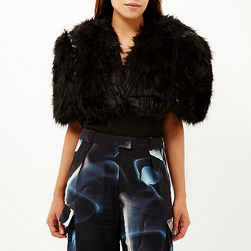 Black Design Forum cropped faux fur bolero
