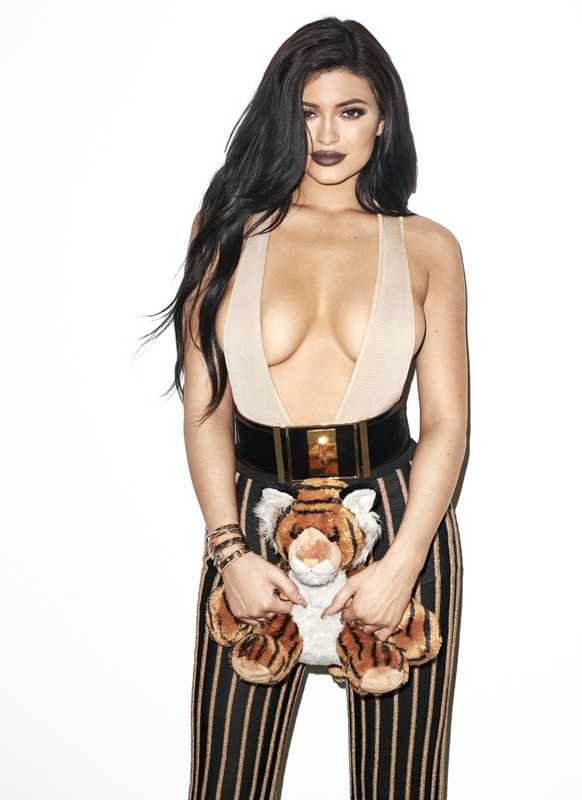 Kylie Jenner Hot in lingerie 2
