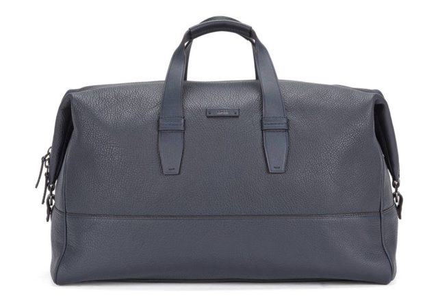 Leather weekender bag with detachable shoulder straps - Aspen Holdall