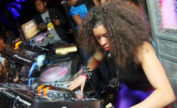 DJ Melody Kane, Deci 4 and rapper Malik MD7 talk about their Bass FM shows