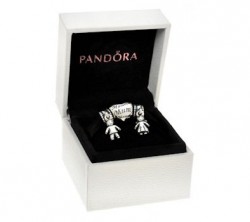 john-greed-pandora-mother-child-charm