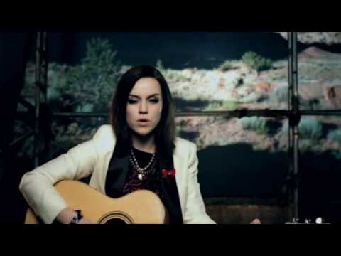 Scot singing sensation Amy Macdonald