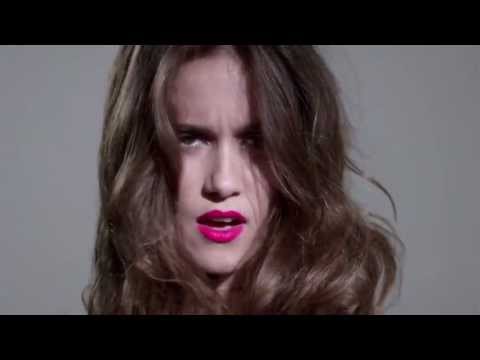 Sunday Girl ‘Love U More’ video