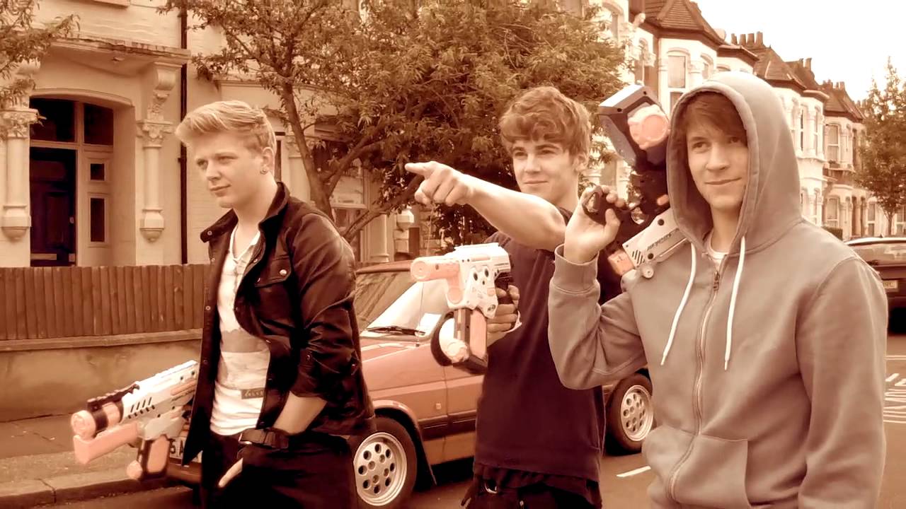 District 3 Waterfight – Countdown to the 3eek Out Tour @district3music