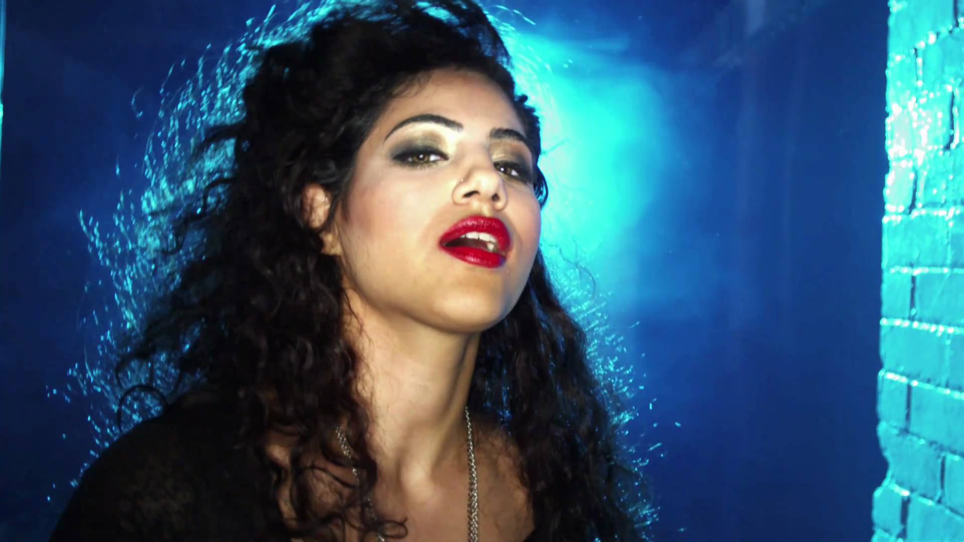 Annie Khalid – Be My Baby