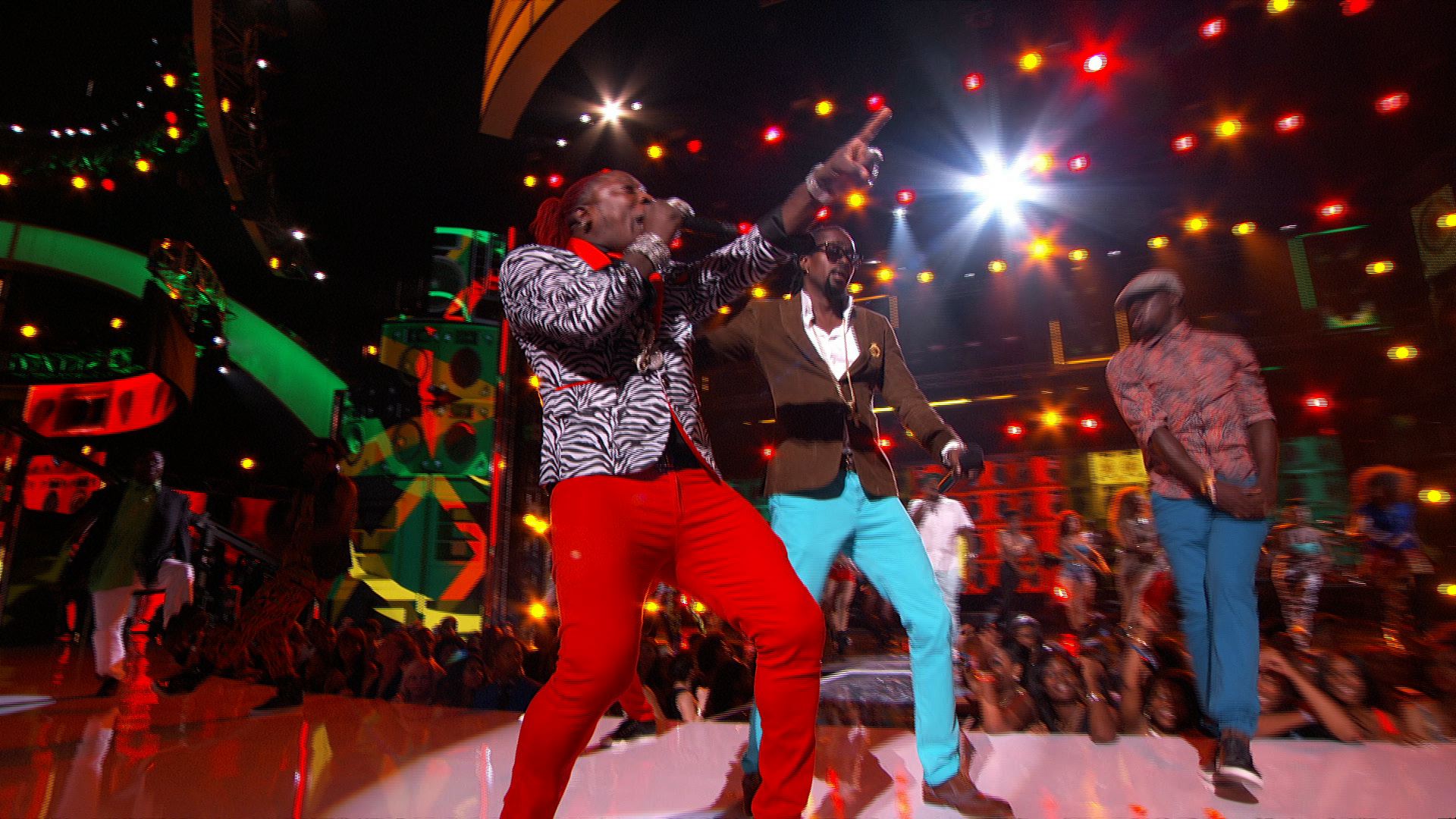 BET Awards: Beenie Man and Elephant Man Set the Show Pon Fire! and Nicki Minaj Goes WILD!!!