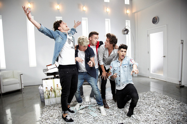 New One Direction still from their new video “Best Song Ever”