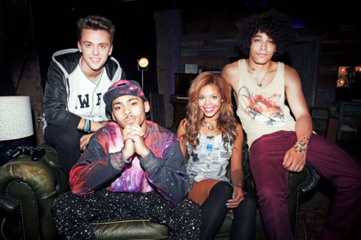Luminites release their debut single ‘Do Something’ on 10th November @Luminites