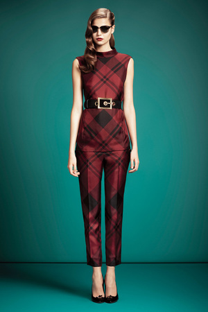 gucci-pre-fall-2013-tartan-print-pants-profile