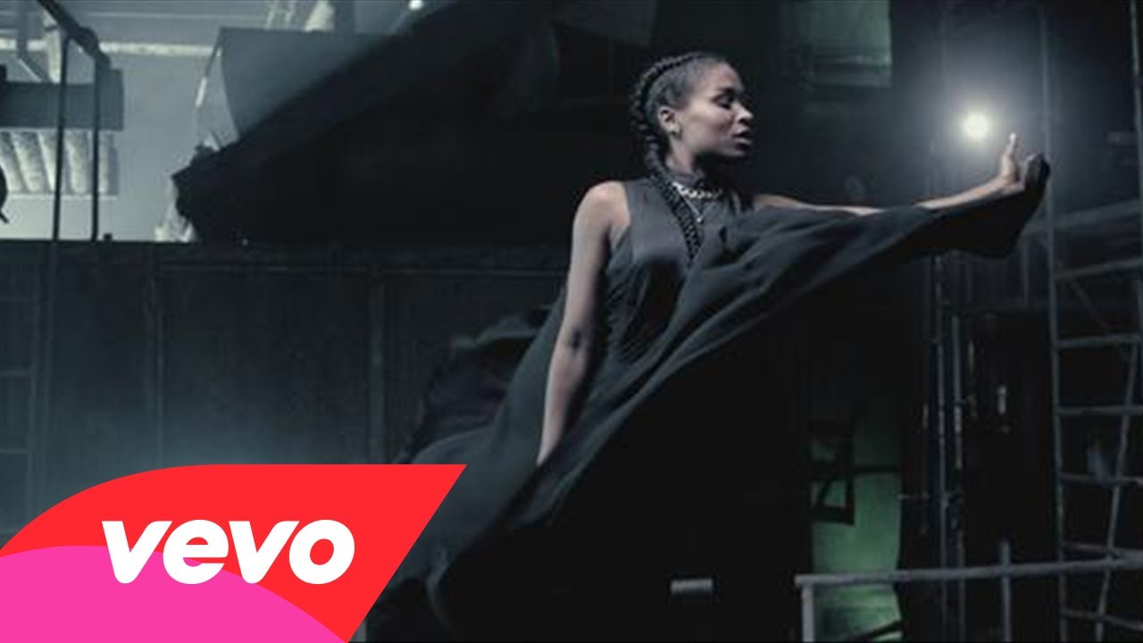 Nabiha: Taking the UK urban chart scene by storm @nabihamusic @laurenflavour_x