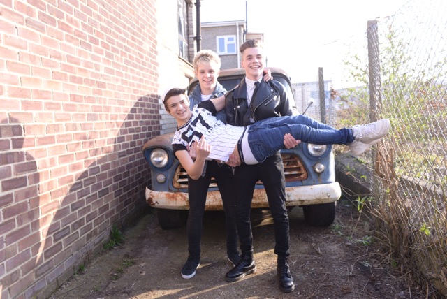 M.A.D exclusive interview and Shotgun video! @officialmadband @LaurenFlavour_x