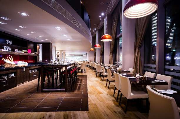 Review: Manhattan Grill