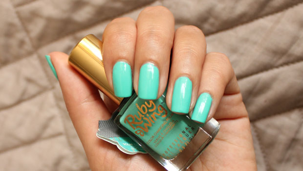 Ruby Wing Green Ruby wings green