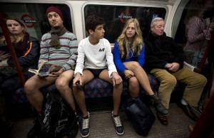 Top 10 Best Photos Of People On The Tube @maggietra