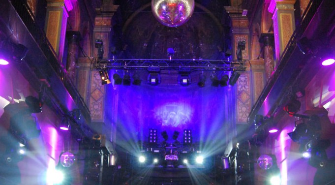 hotel_arena_tonight_06_licht_1347645186