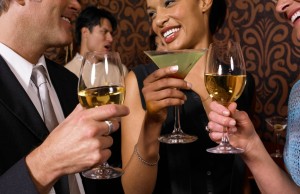 10 great ways to talk to strangers and meet better people