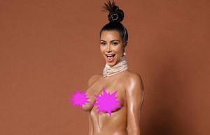 Kim Kardashian STRIPS COMPLETELY NAKED for Paper Magazine (NSFW)