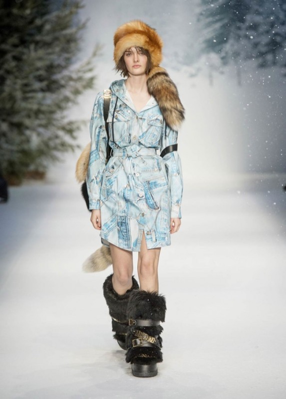 moschino-fall-winter-2015-womens-looks-mens03