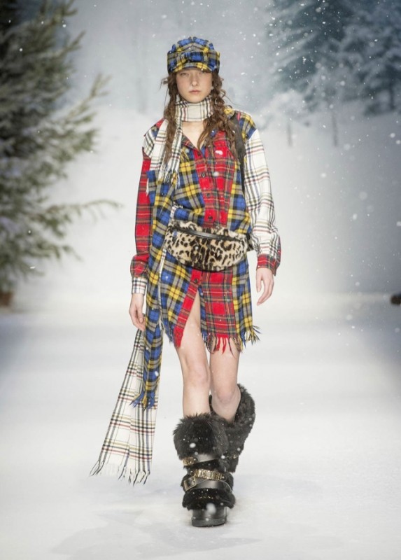 moschino-fall-winter-2015-womens-looks-mens10