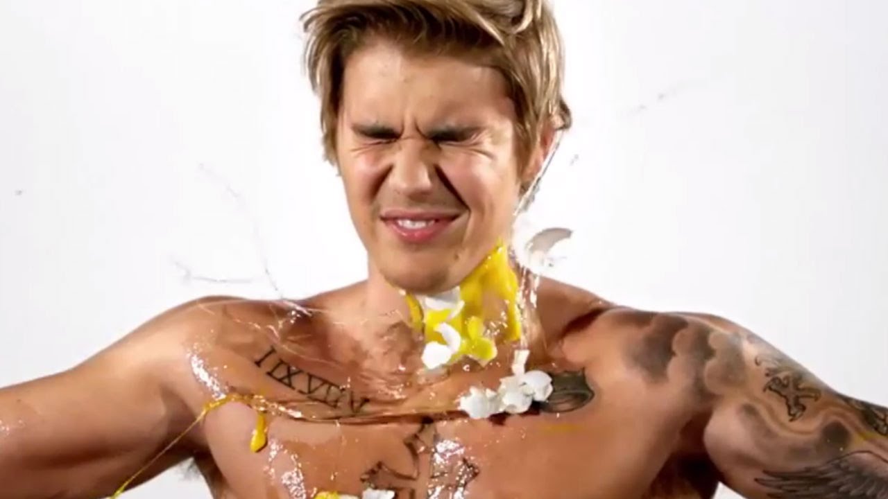 Justin Bieber gets dissed by Kevin Hart at other celebs at Roast