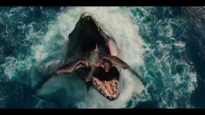 Jurassic World – Brand New Featurette stomps in.