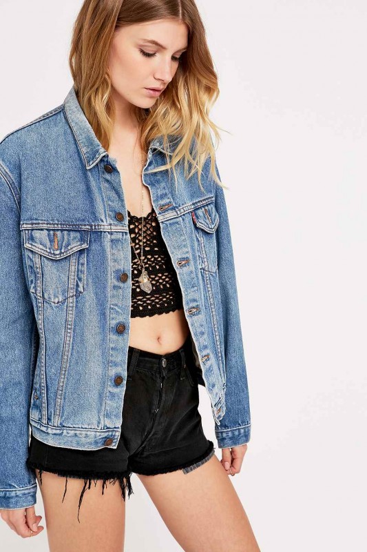 Urban Renewal Vintage Originals ‘90s Levi's Denim Jacket in Blue