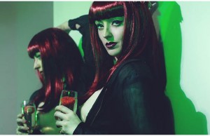 10 reasons you NEED to see ‘Between The Sheets’ with Miss Polly Rae