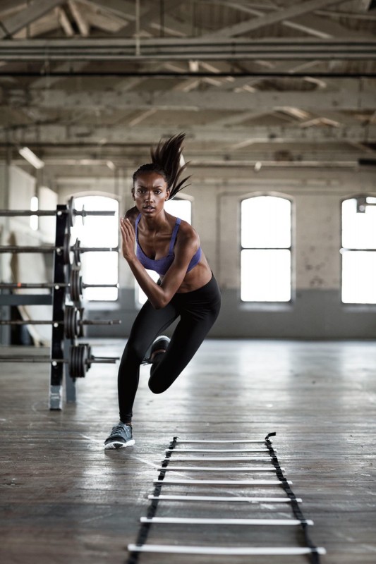 Victorias-Secret-Sport-Fall-2015-Campaign-Models04