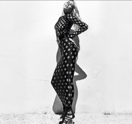 Balmain-Spring-Summer-2016-Ad-Campaign09-450x422