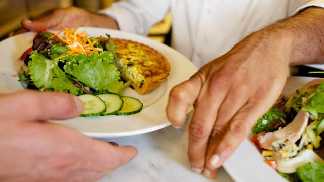 Le Pain Quotidien encourages the community to come together and share in acts of kindness