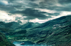 Watch the Frightening Trailer for ‘The Wave’