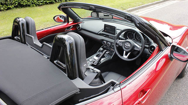 mazda mx5 interior