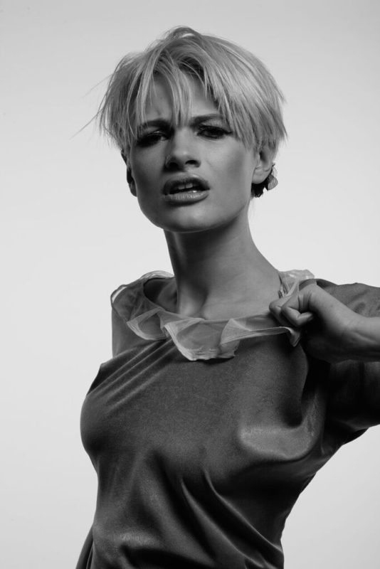 chloe jasmine whichello 01