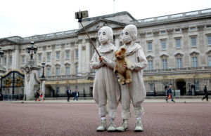 Tim Burton’s Peculiar Twins Arouse Curiosity in Capital