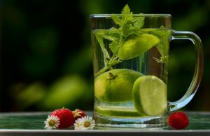 How to detoxify your body water detox