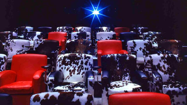 what to wear on a cinema date What to wear on a cinema date