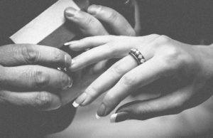 Want to become engaged? Four helpful tips engagement ring