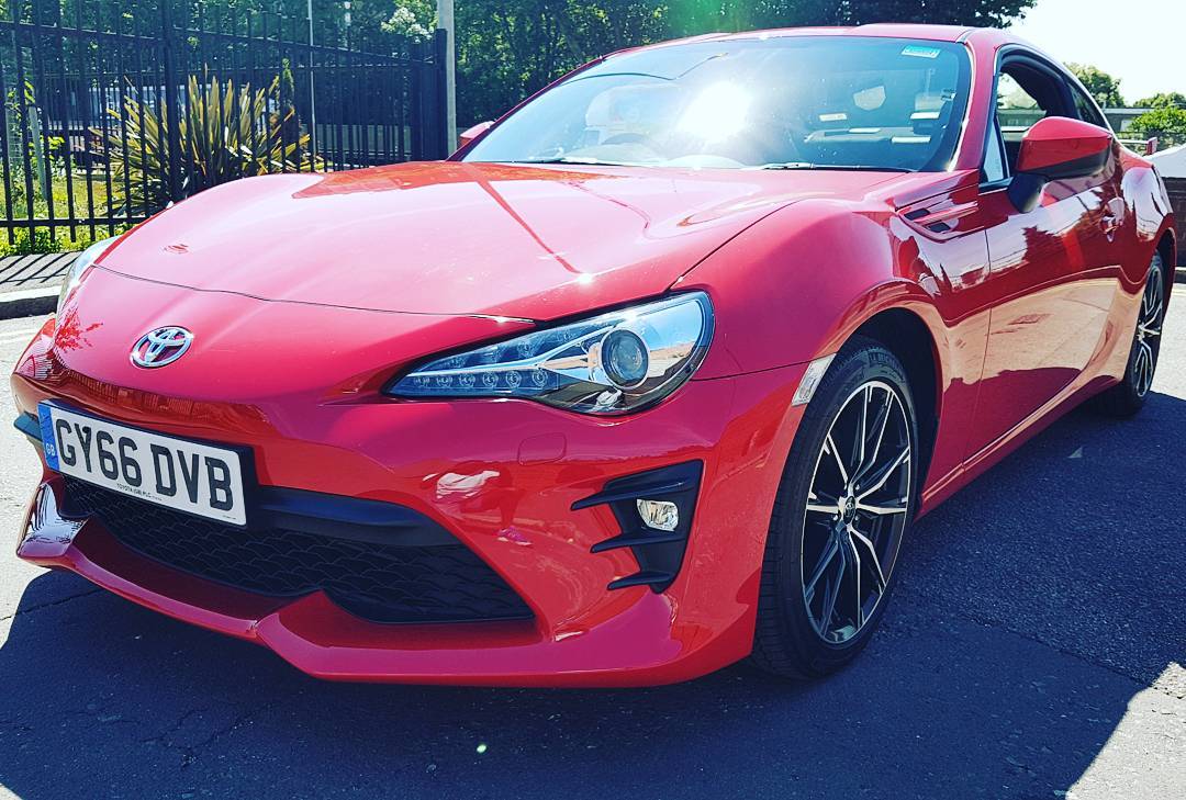 Toyota GT86 review by Leonard W Foster