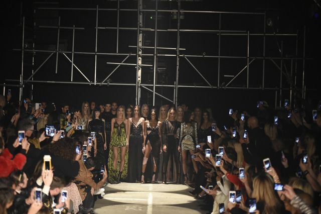 Julien MacDonald LFW 2018 catwalk show