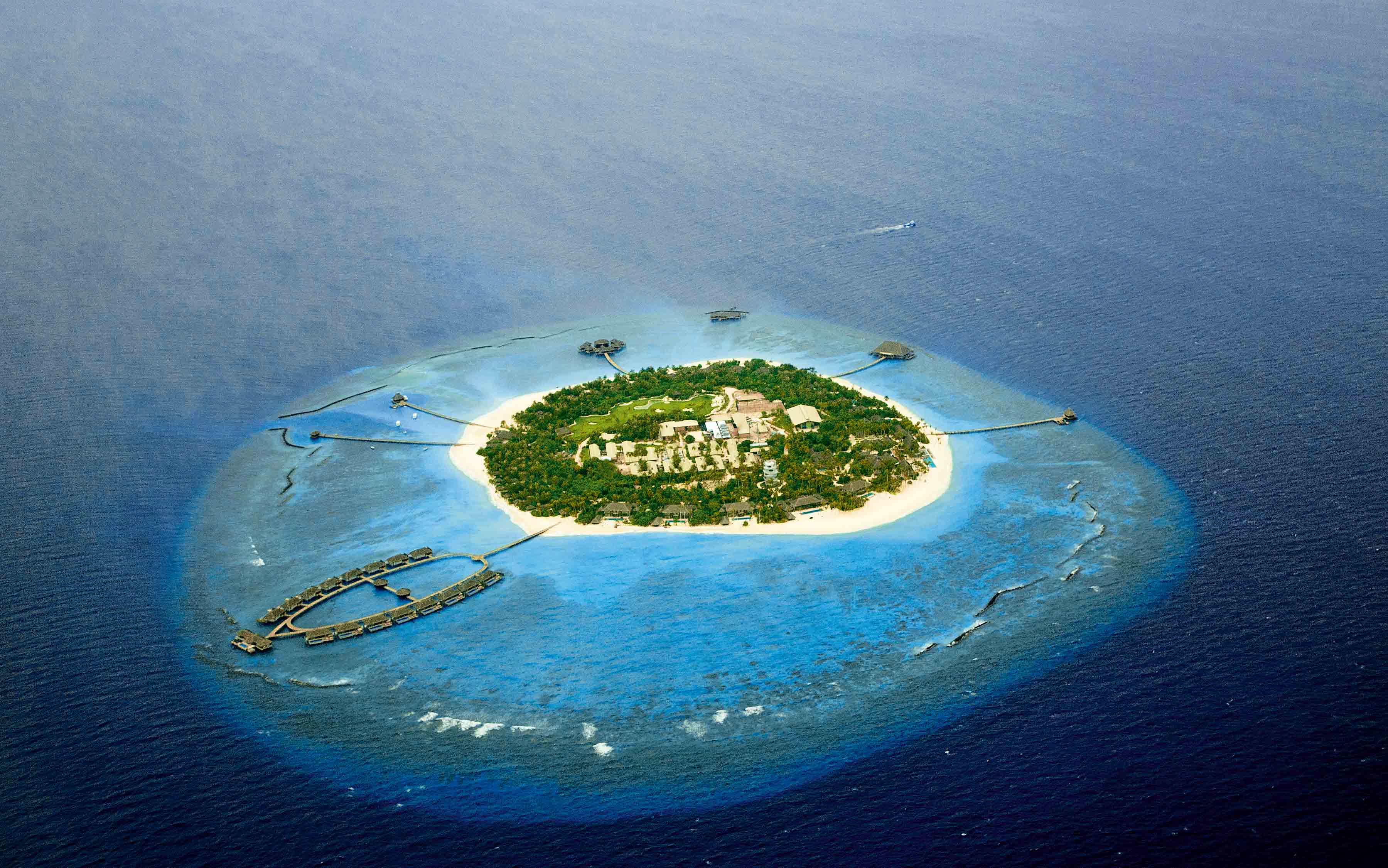 Www island. Мальдивы остров Velaa. Атолл Ноону атолле Мальдивы. Velaa private Island Maldives. Остров на Мальдивах Ноону.