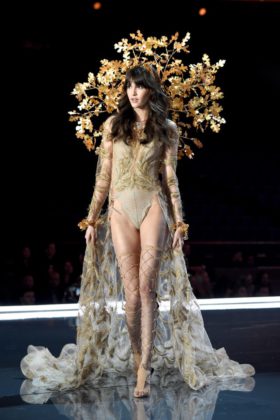 Model Vanessa Moody walks the 2017 Victoria’s Secret Fashion Show