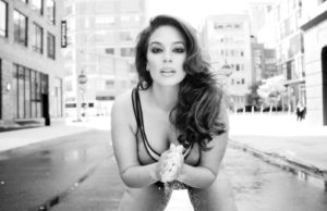Legs, bums, and tums – Ashley Graham Love Advent 2017 Ashley Graham Love advent 2017