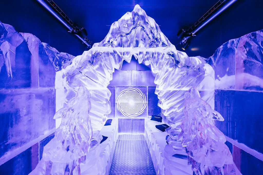 Eis Haus Ice Bar - Christmas by the river 