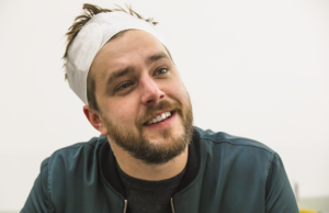 Voice of Love Island, Iain Stirling tries something new… Iain Stirling love island