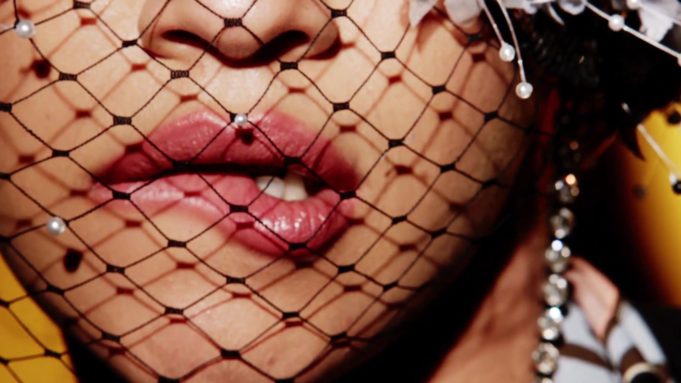 RITA ORA – LOVE ADVENT 2017