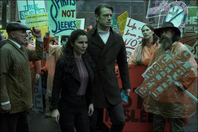 ALTERED CARBON – What does it mean to love somebody, if the body isn’t their own? ALTERED CARBON