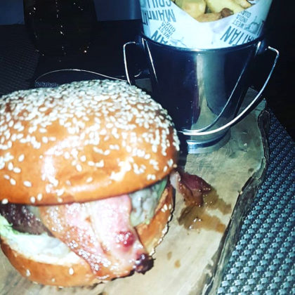 Manhattan Chuck Steak Burger