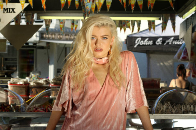 Alice Chater Missguided Photo shoot