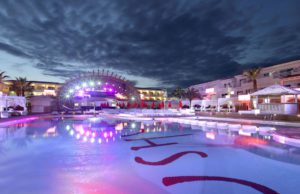 Mercedes-Benz Fashion Weekend travels to Ibiza (Ushuaia) for its second edition Ushuaia beach hotel