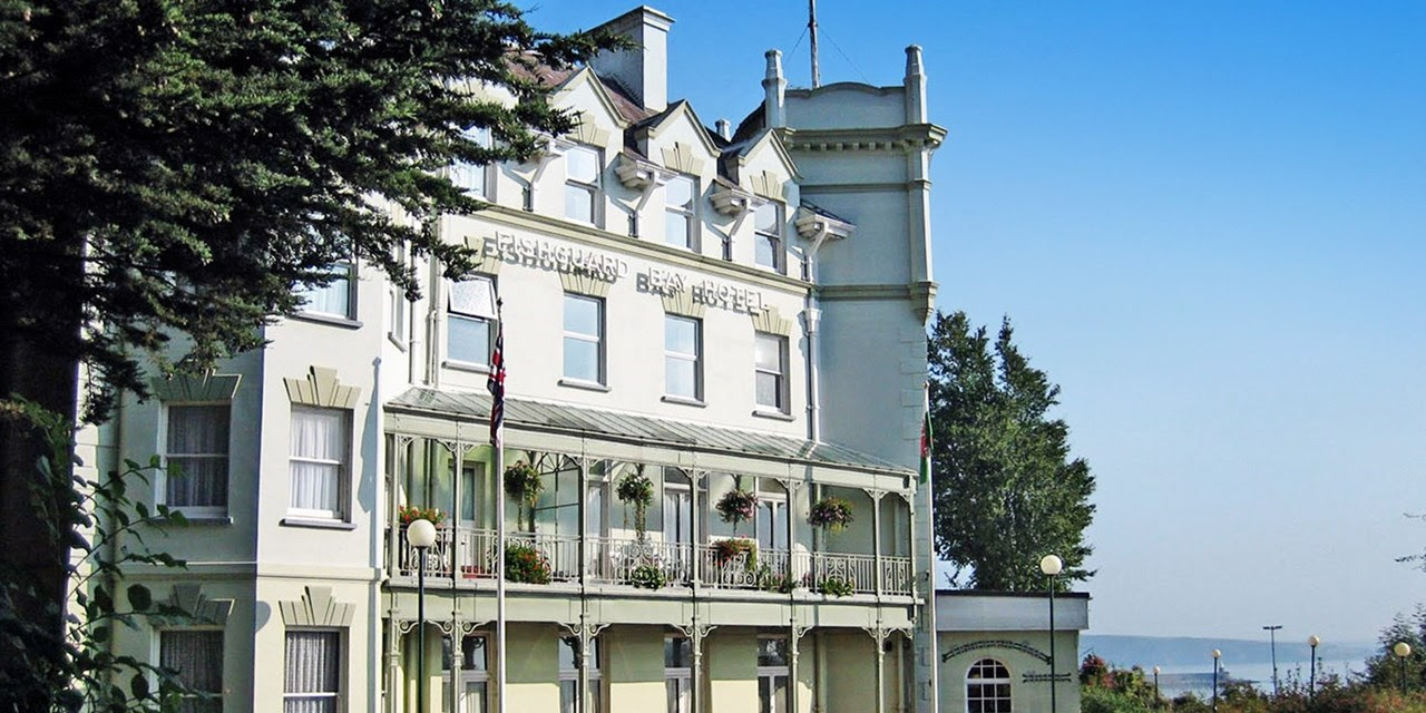 2-night Welsh coast getaway with breakfast, Only £89!